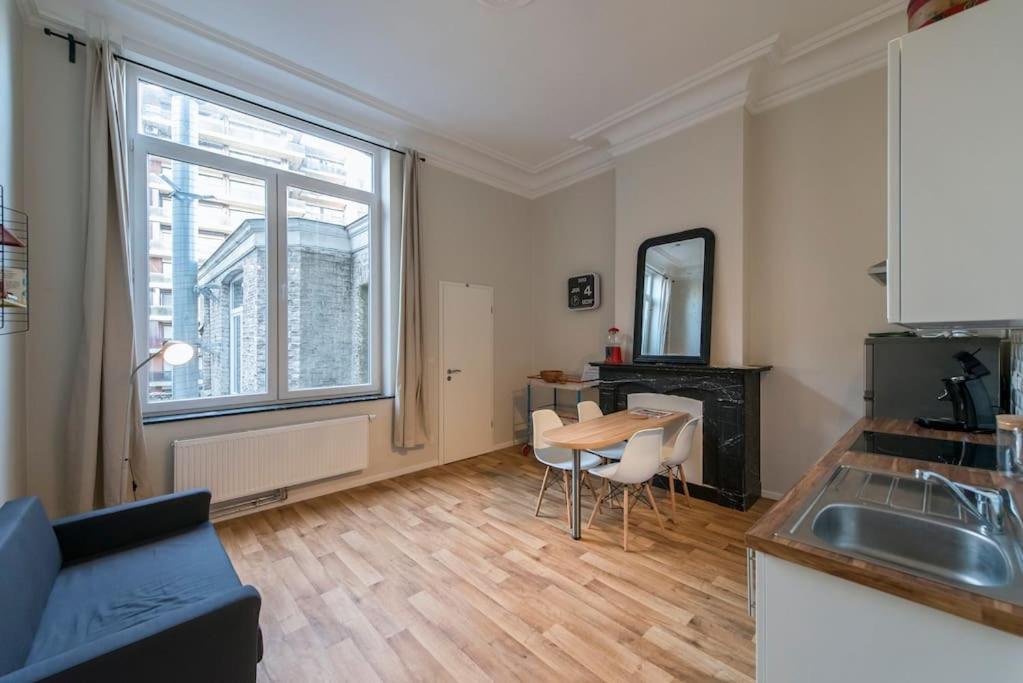 Joli Appartement 2 Chambres A Liege Ngoại thất bức ảnh